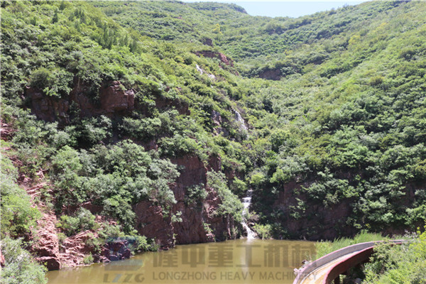“荷風(fēng)送香氣，竹露滴清響”洛陽隆中重工2019年度員工旅游活動(dòng)--登封大熊山仙人谷一日游
